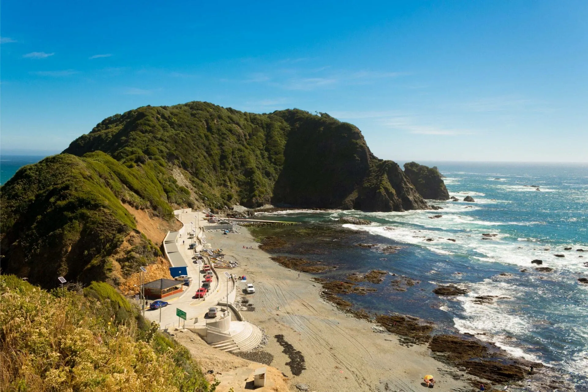 Vista panorámica litoral salvaje Playa Estaquilla Los Muermos costa sur Chile